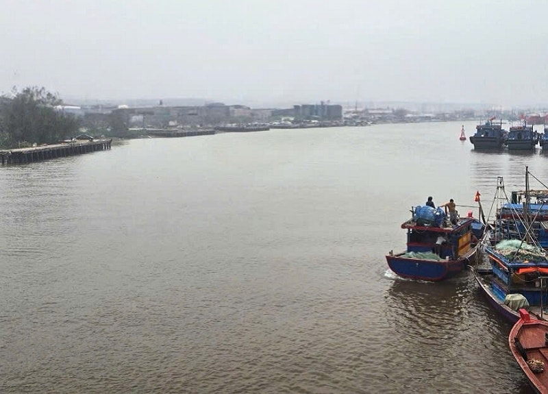 Kiến nghị hỗ trợ đầu tư xây dựng khu bến cảng để đón tàu 200.000 tấn