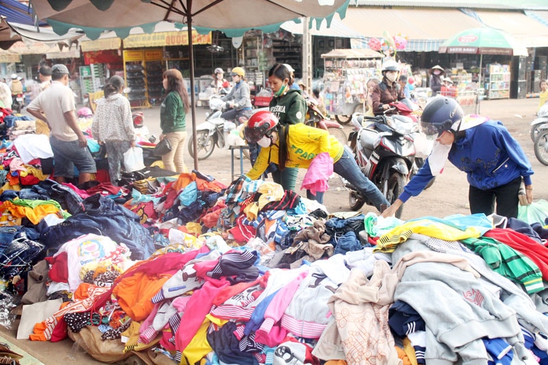 Bất cập ngưỡng doanh thu chịu thuế đối với hộ kinh doanh