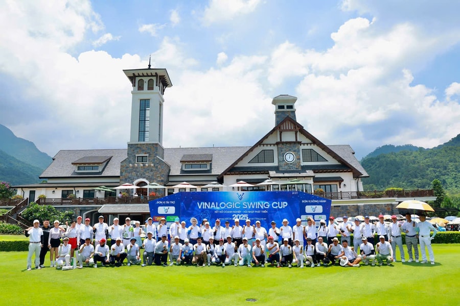 152 golfer hội tụ mừng sinh nhật 5 năm VINALOGIC