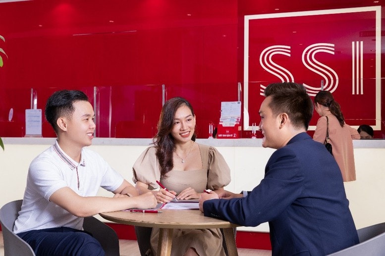 Đón sóng nâng hạng, dòng tiền khối ngoại đổ vào nhóm cổ phiếu ngành nào?