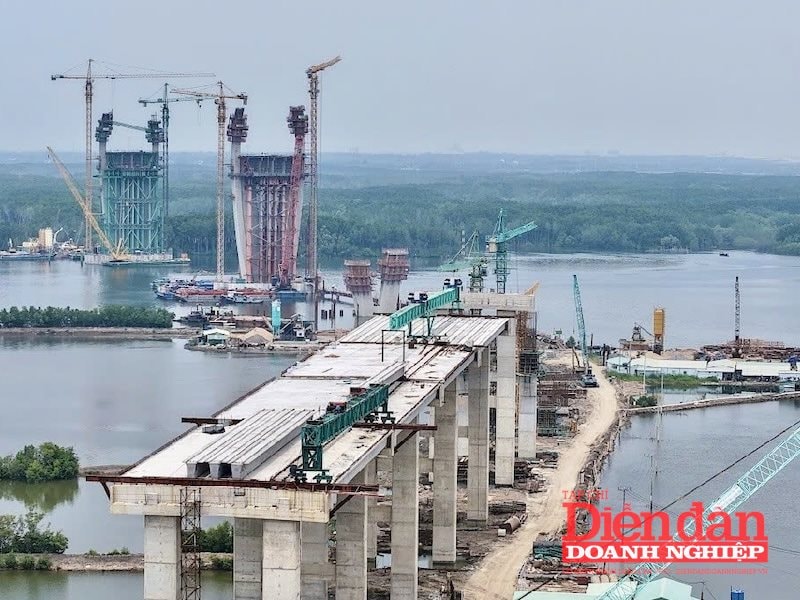 Đẩy nhanh tiến độ các dự án đầu tư công theo tinh thần 3 ca, 4 kíp