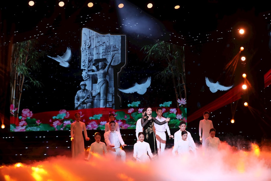 “Ký ức những huyền thoại” – Bản hùng ca Tổ Quốc