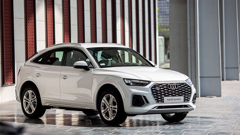 Xe sang ưu đãi lớn, giảm giá sâu hàng trăm triệu đồng