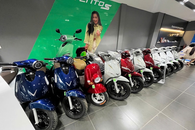 Thị trường xe máy điện: Kinh doanh bền vững hay chụp giật?