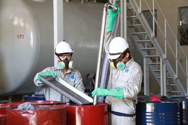 Nhận diện "ách tắc" pháp luật kinh doanh: Bất cập quy định về quản lý hóa chất