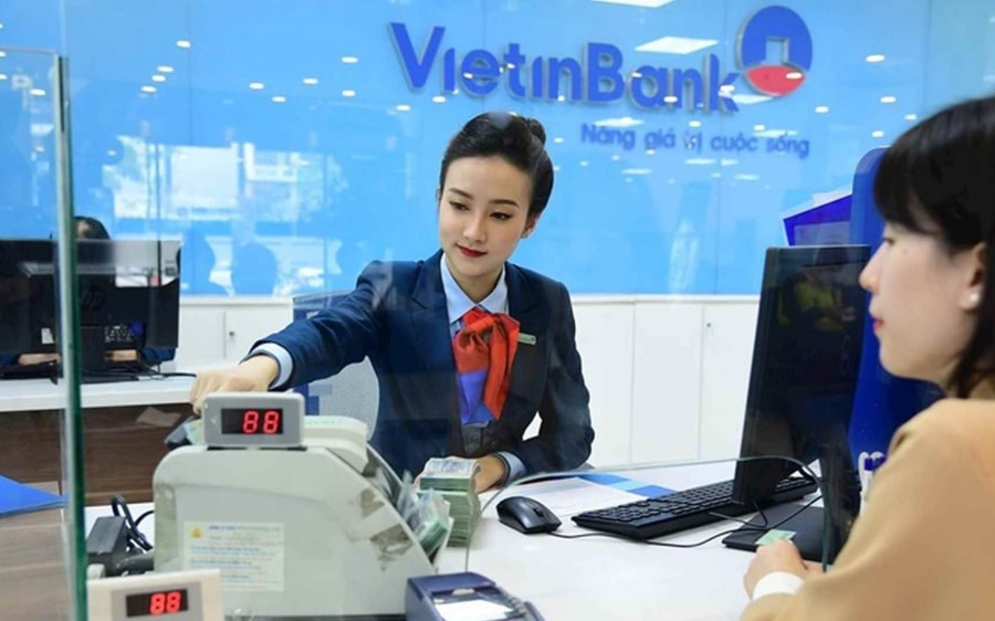 Dòng tiền khối ngoại quay lại "gom"  cổ phiếu ngân hàng Big 3