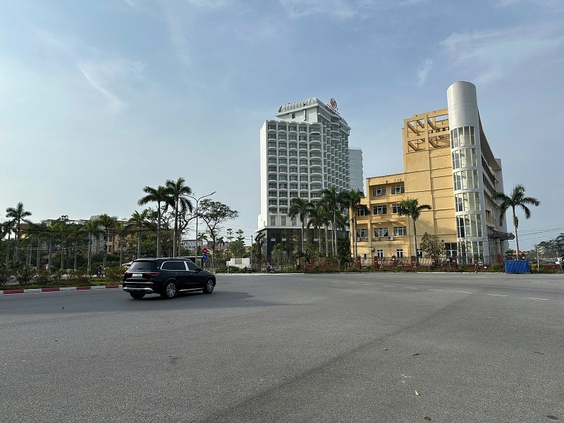 Khách sạn Quốc tế Đồ Sơn: Dự án chậm tiến độ, chủ đầu tư bị xử phạt