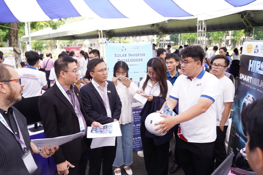 Bach khoa Innovation 2025: Phát triển tư duy và nuôi dưỡng đam mê khởi nghiệp sáng tạo