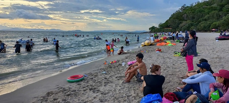 Hà Tiên nhộn nhịp du lịch hè năm 2025