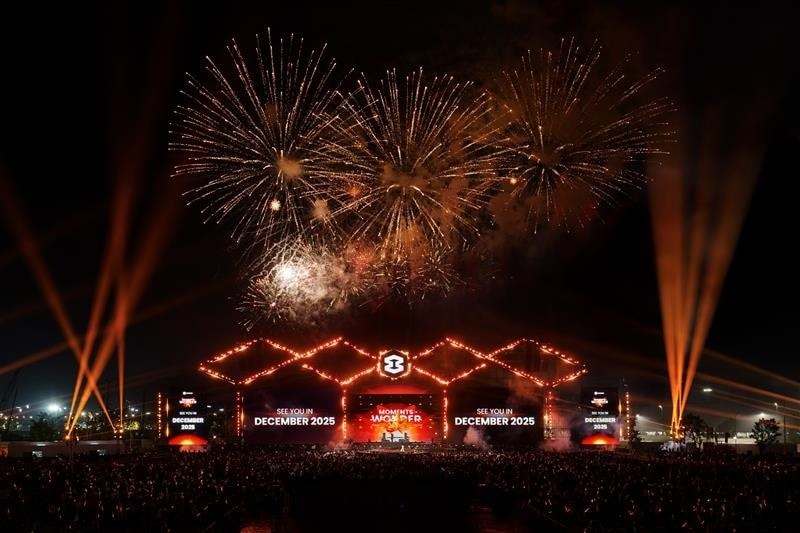 Moments of Wonder: Khi âm nhạc viết nên tinh thần Việt Nam hùng cường và khát vọng vươn xa