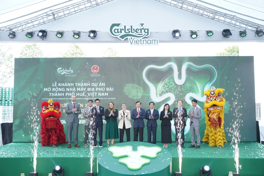 Carlsberg Việt Nam khánh thành nhà máy bia Phú Bài mở rộng, đánh dấu cột mốc mới trong hành trình phát triển bền vững tại Việt Nam