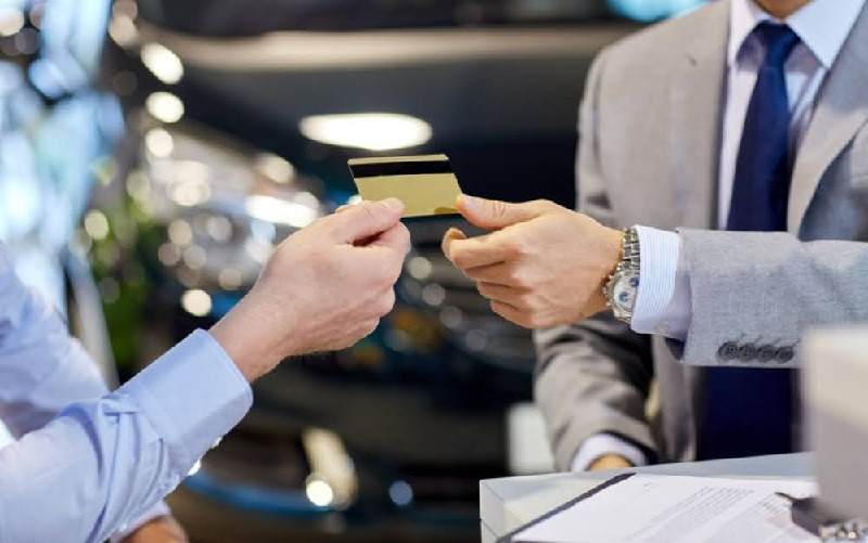 Rà soát phí, lãi suất thẻ và các giải pháp an toàn hoạt động thẻ ngân hàng