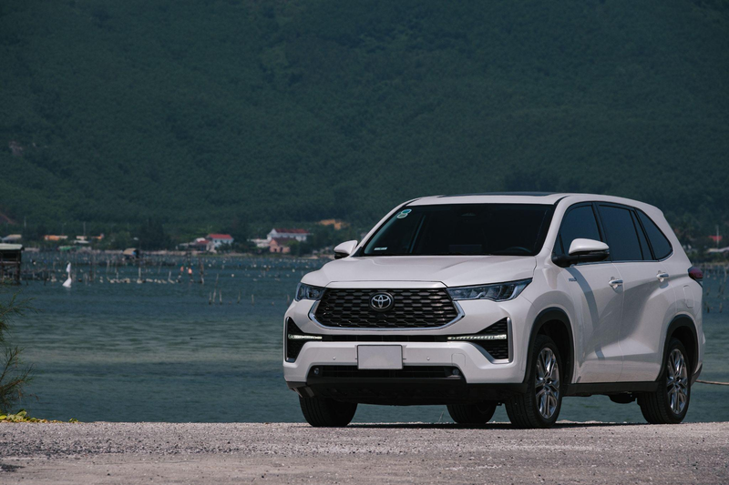 Xe hybrid ngày càng được ưa chuộng, Innova Cross lựa chọn hàng đầu