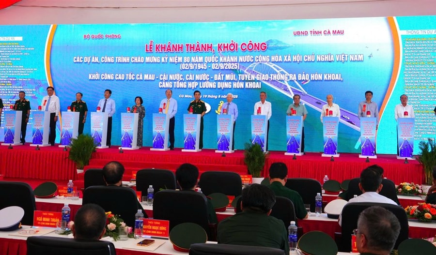 Cà Mau: Đồng loạt khởi công, khánh thành nhiều công trình trọng điểm
