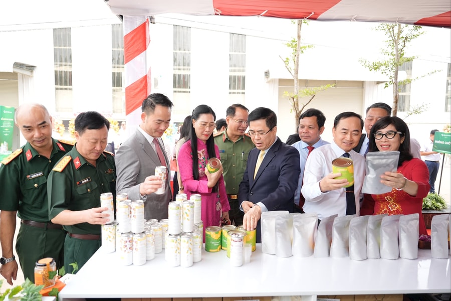 Khánh thành nhà máy Chế biến Nông sản và Dược liệu công suất 10.000 tấn/năm tại Quảng Ngãi