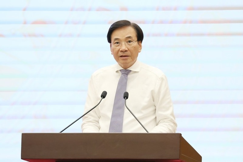 Xuất nhập khẩu 8 tháng đạt gần 598 tỷ USD