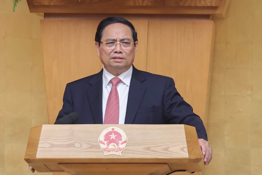 Thủ tướng: Cả nước đã có gần 2.500km đường cao tốc, phải vượt mục tiêu 3.000km trong năm nay