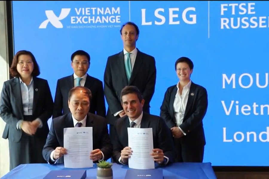 Bộ trưởng Bộ Tài chính Nguyễn Văn Thắng làm việc với lãnh đạo Sở GDCK London và FTSE Russell