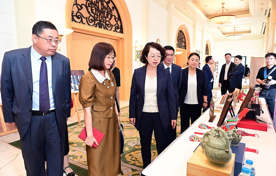 Hợp tác du lịch, văn hóa và thương mại giữa Việt Nam và Thiểm Tây (Trung Quốc)