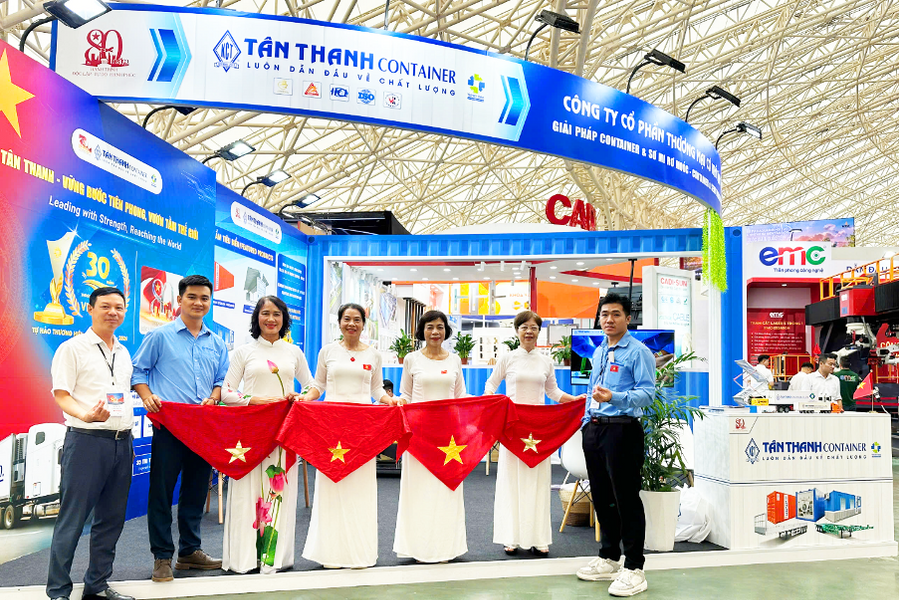 Tân Thanh Container khẳng định vị thế thương hiệu Việt tại triển lãm thành tựu quốc gia A80