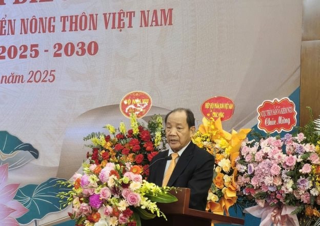 Ông Hồ Xuân Hùng tiếp tục làm Chủ tịch Tổng hội Nông nghiệp và Phát triển nông thôn Việt Nam nhiệm kỳ III