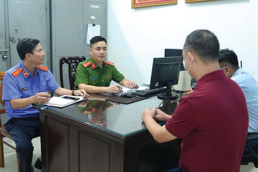 Đấu thầu lỏng lẻo, hồ sơ giả tung hoành