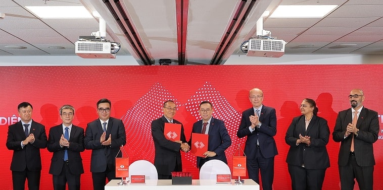 Chính thức ra mắt công ty Bảo hiểm Nhân thọ của Techcombank, tiếp tục chiến lược khác biệt toàn diện