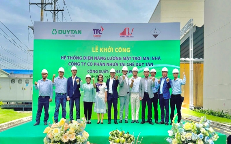 Điện mặt trời mái nhà tại DUYTAN Recycling - Bước tiến xanh hóa sản xuất