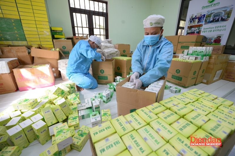 Không nên biến hộ chiếu số thành “gánh nặng” cho doanh nghiệp