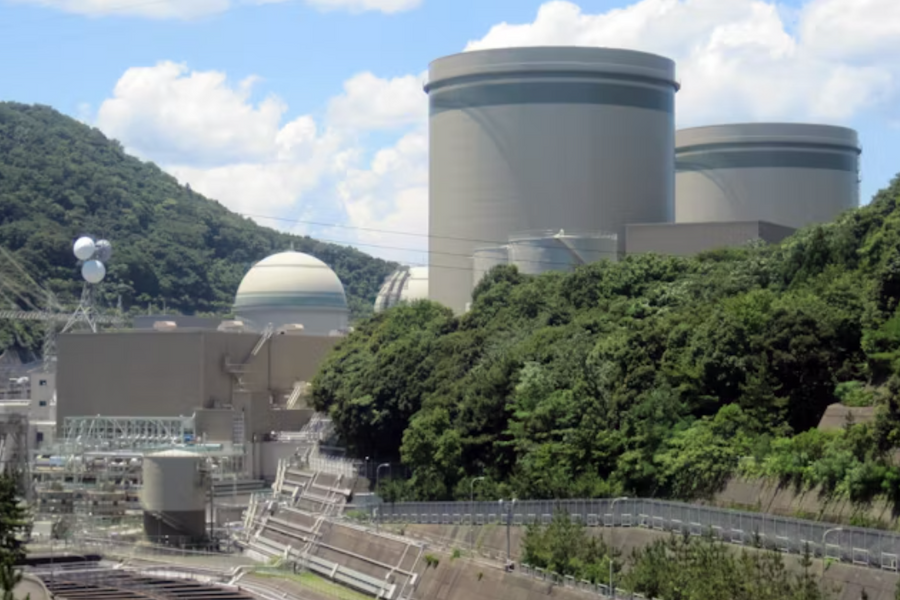 Nhật Bản sẽ quay lại năng lượng hạt nhân và công nghiệp nặng?