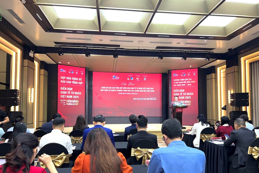 Công bố Báo cáo tổng hợp Diễn đàn Kinh tế tư nhân Việt Nam 2025