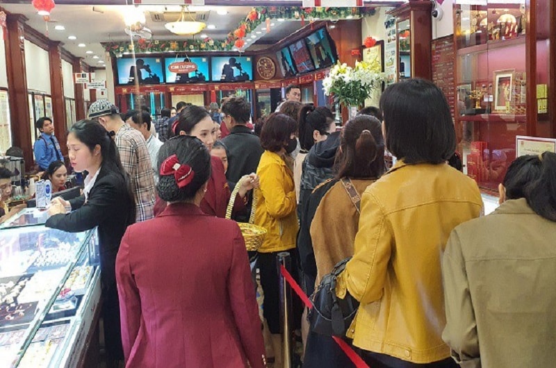 Liên tục phá đỉnh, giá vàng đã “kiệt sức”?