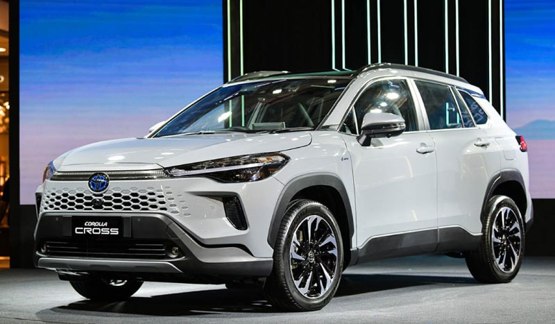 Được ưu đãi thuế, xe hybrid đồng loạt giảm giá