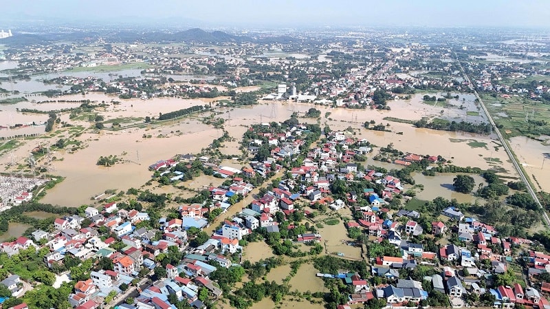 Miễn thuế, giảm tiền thuê đất: “Cú hích” để doanh nghiệp phục hồi sau bão lũ