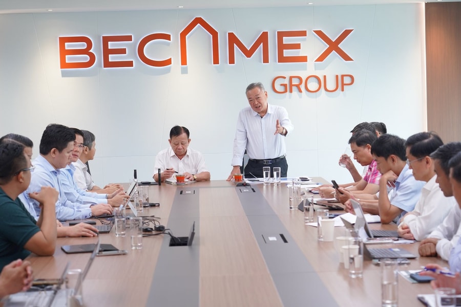 Đảm bảo cung cấp điện cho các KCN của Becamex là trách nhiệm của EVNHCMC