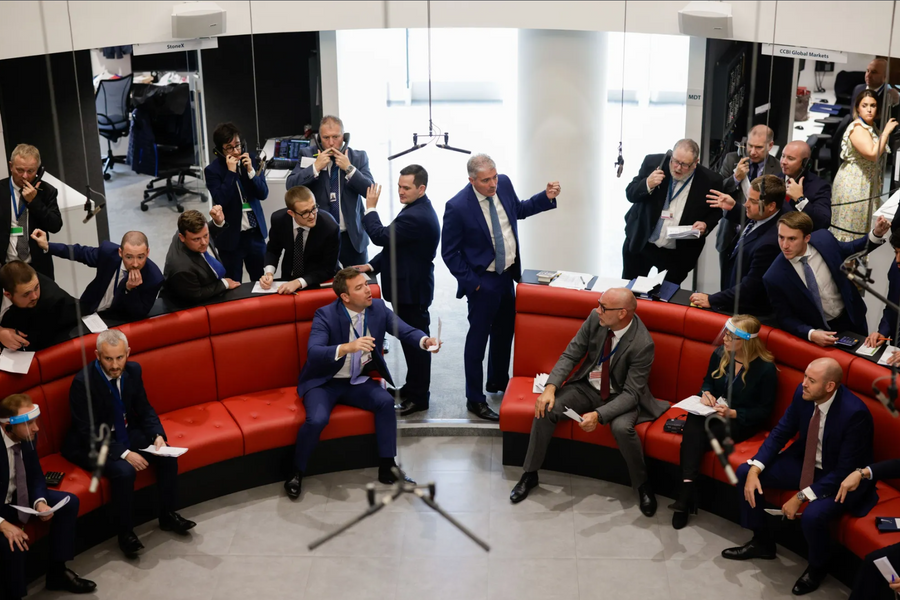 Không chỉ vàng, bạc cũng lên "cơn sốt" giá ở nhiều quốc gia