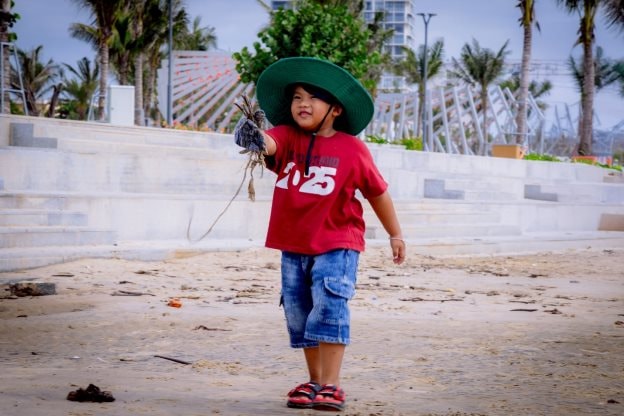 C.P. Việt Nam chung tay làm sạch biển tại Vũng Tàu