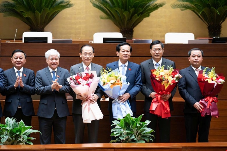 Quốc hội thông qua Nghị quyết bổ nhiệm 3 Bộ trưởng