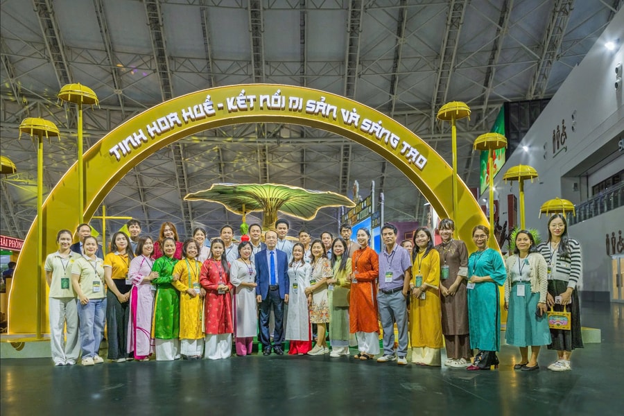 Huế nổi bật giữa siêu hội chợ quốc gia 2025