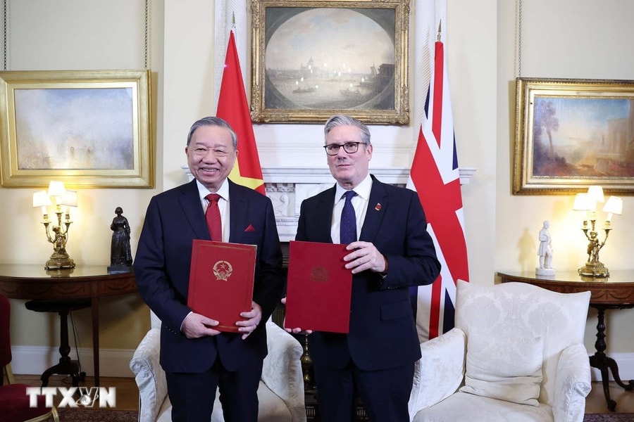 Việt Nam - Anh nâng cấp quan hệ lên Đối tác Chiến lược toàn diện