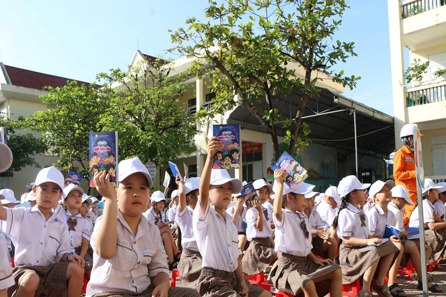 Công ty Điện lực Hà Tĩnh linh hoạt, sáng tạo trong tuyên truyền tiết kiệm điện
