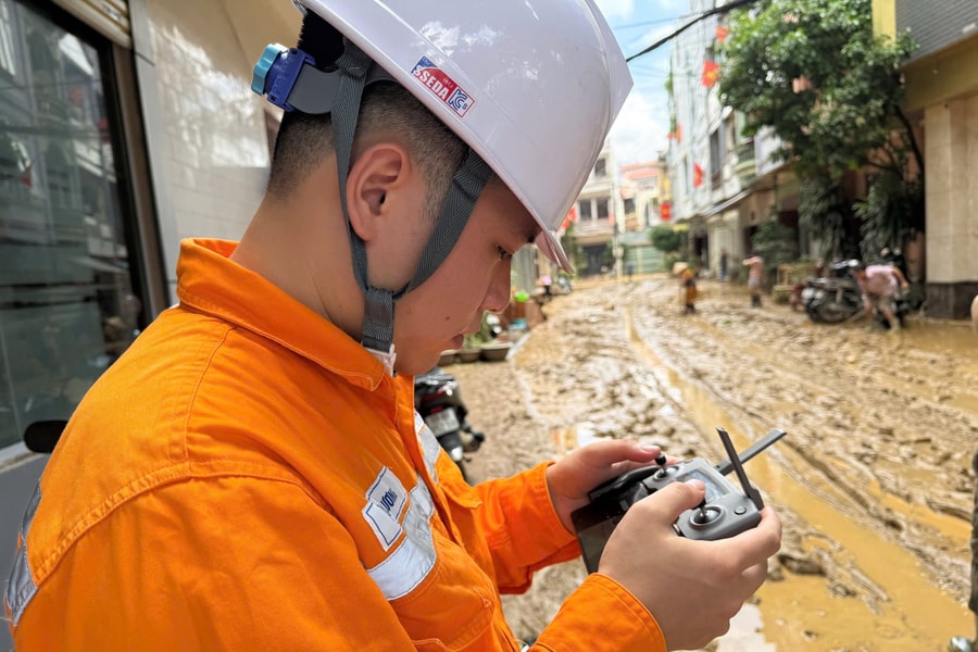 EVN đẩy mạnh đầu tư các dự án trọng điểm, chủ động ứng phó thiên tai