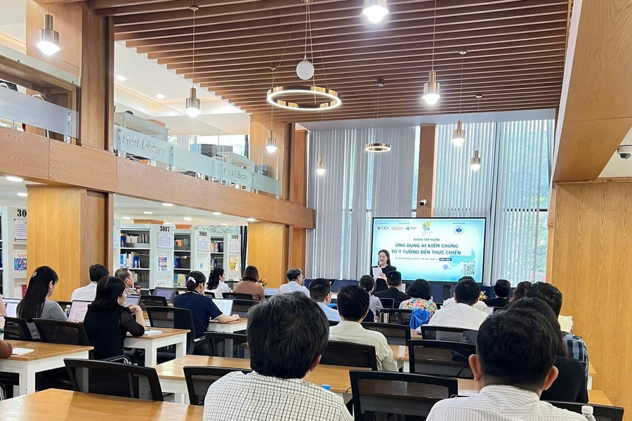 Khai giảng khóa tập huấn giảng viên nguồn: Ứng dụng AI kiểm chứng từ ý tưởng đến thực chiến