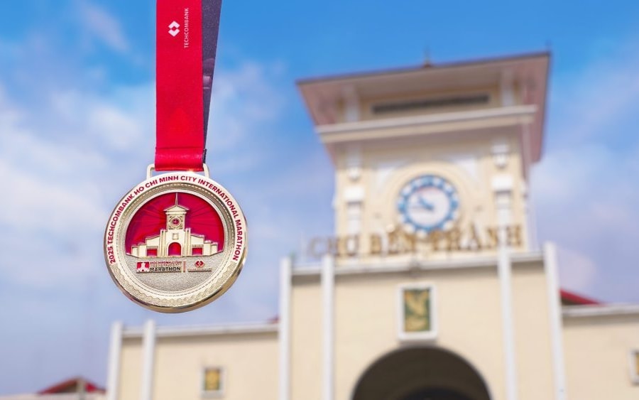 Bộ race kit Giải Marathon Quốc tế TP.HCM Techcombank mùa 8: Tôn vinh di sản đô thị và khát vọng siêu đô thị quốc tế