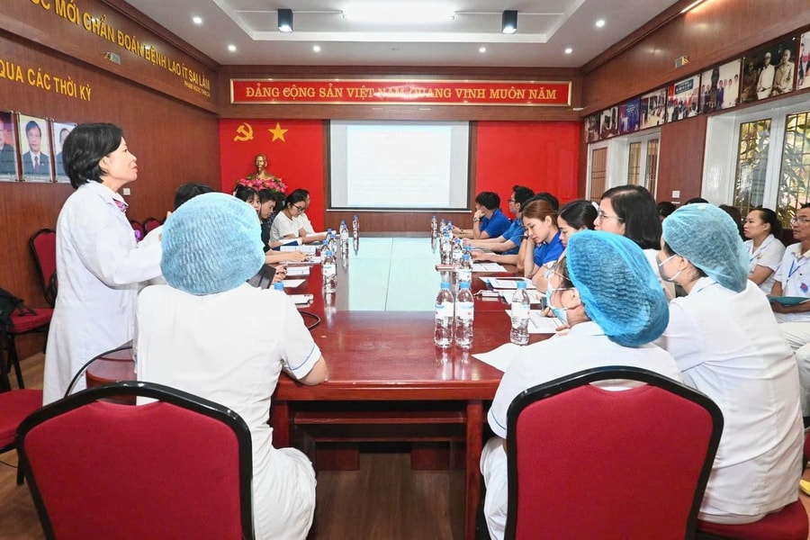 Tập huấn “Tư vấn cai nghiện thuốc lá cho thanh niên”