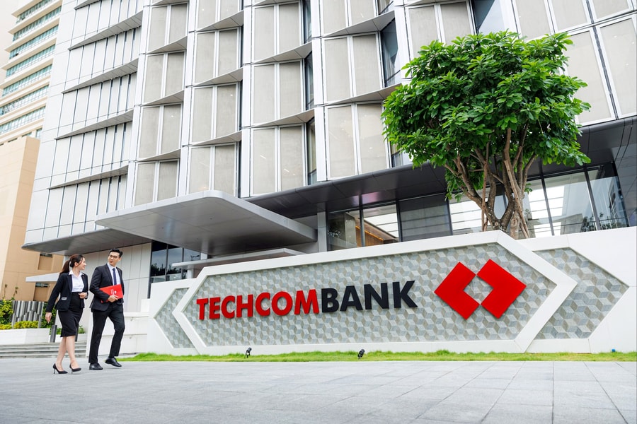 Fitch Ratings lần đầu xếp hạng tín nhiệm của Techcombank với triển vọng “Tích cực"