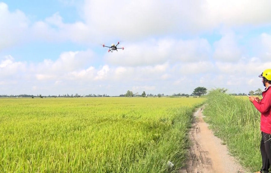 Đưa bầu trời trở thành động lực sáng tạo và tăng trưởng mới