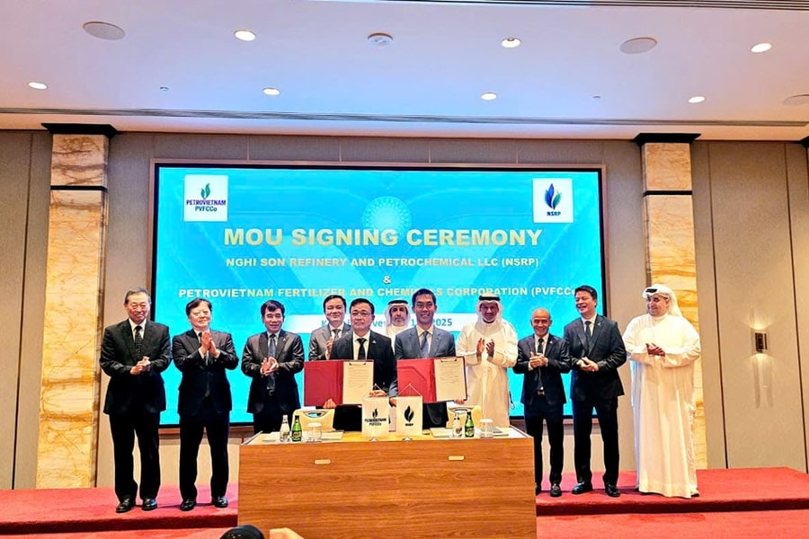 PVFCCo - Phú Mỹ và NSRP ký thỏa thuận hợp tác phát triển chuỗi giá trị hóa dầu - hóa chất