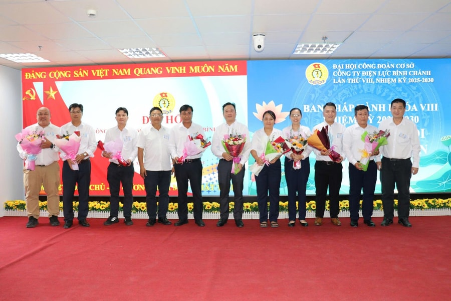 Thêm hai đơn vị tổ chức thành công Đại hội Công đoàn cơ sở nhiệm kỳ 2025–2030