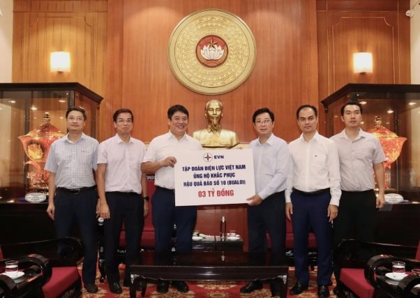 EVN chung tay ủng hộ nhiều địa phương khắc phục hậu quả các cơn bão, lũ lụt trong năm 2025